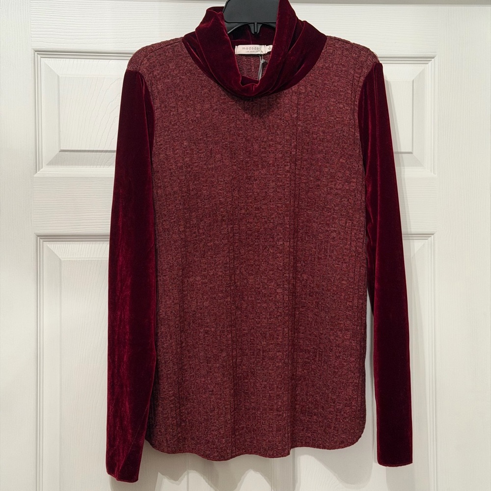 NEW Mododoc burgundy wild berry cozy velour and ribbed turtleneck small